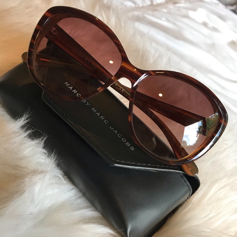 Marc Jacobs Brown Cat Eye Sunglasses